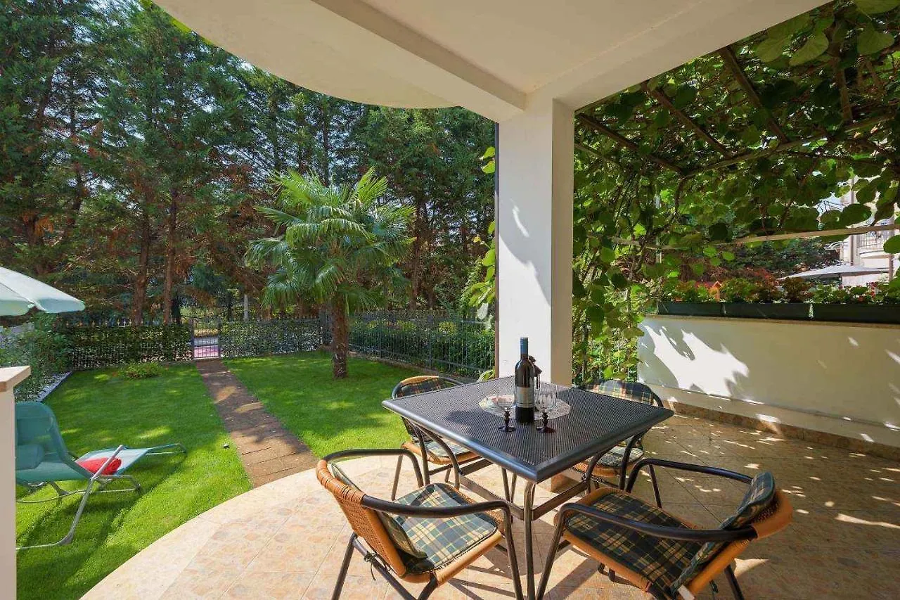 Apartment In Porec/Istrien 10331